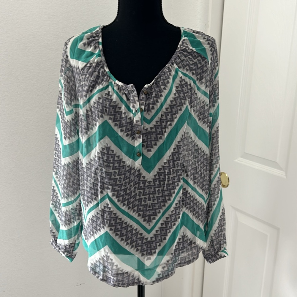 🔥Silk Blouse by red haute in size XS